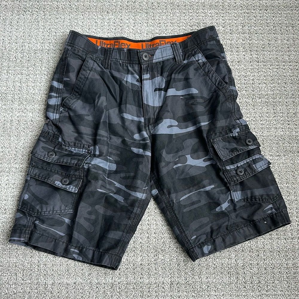 Urban Pipeline Men’s Camo Cargo Shorts